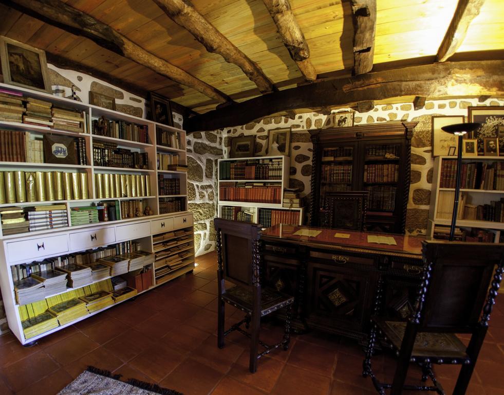 1720 Quinta Da Cancela - Winery & Farmhouse Гимарайнш Экстерьер фото