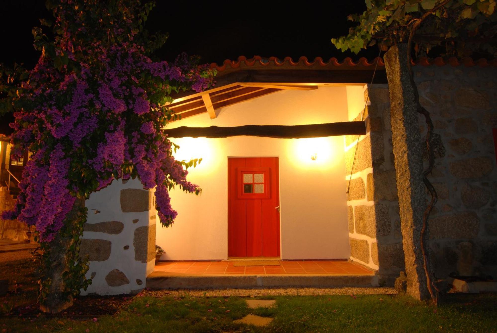 1720 Quinta Da Cancela - Winery & Farmhouse Гимарайнш Экстерьер фото