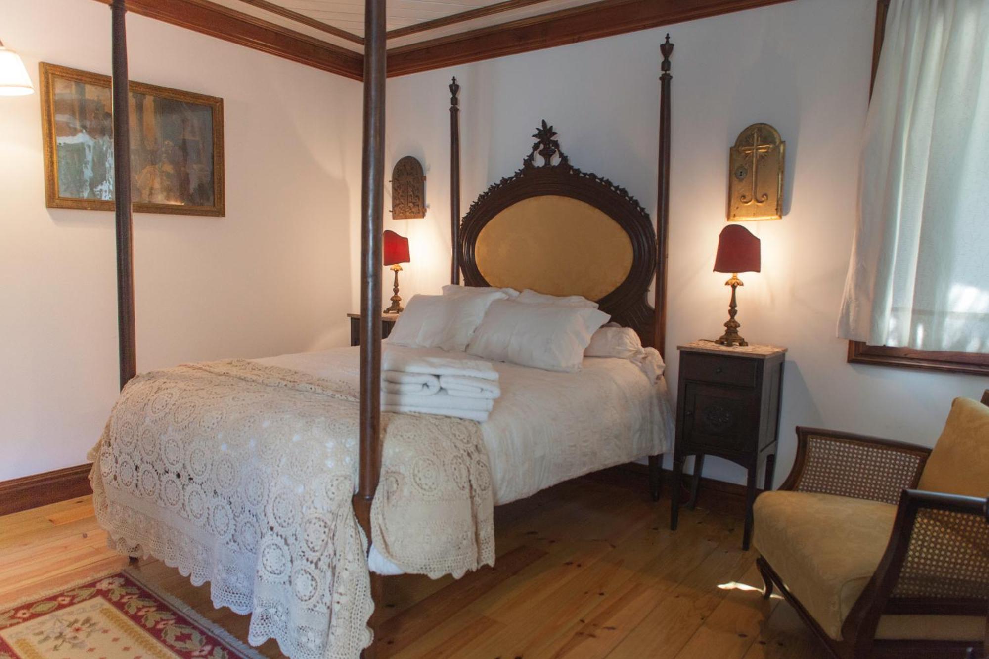 1720 Quinta Da Cancela - Winery & Farmhouse Гимарайнш Номер фото