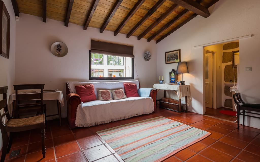 1720 Quinta Da Cancela - Winery & Farmhouse Гимарайнш Номер фото